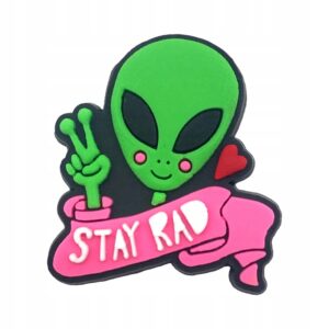 Przypinka Pink UFO Kosmita do Crocs