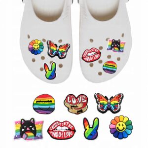 Przypinki do Crocs PRIDE LGBTQ+ do butów telefonu torby zestaw 7 szt